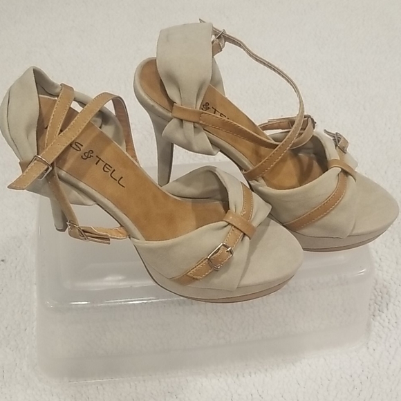 Heels - Picture 2 of 3